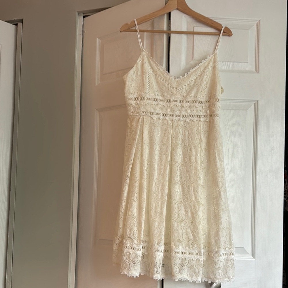 Elegant Cream Lace Dress